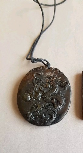 Anhänger amulett aus jade - aus,