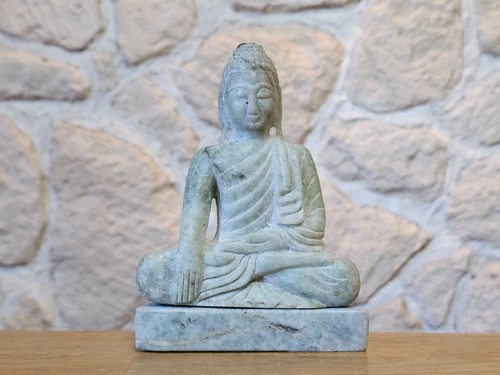 Buddha aus jade jadeit ca - aus,