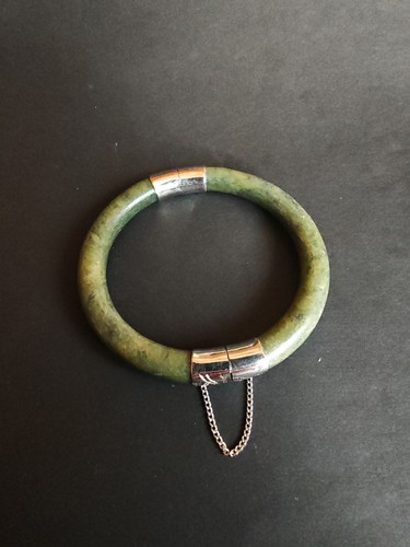 Armreif aus spinat jade - aus,