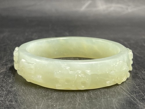 Jade armreif mit - jade,