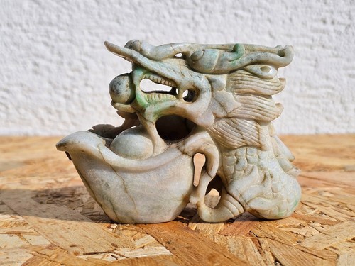 Drache aus jade jadeit ca - drache,