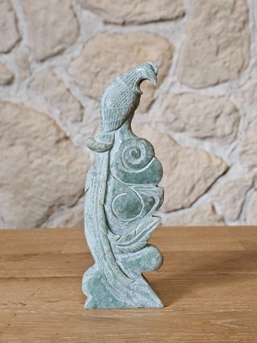 Pfauen gravur aus jade - pfauen, /