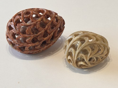 Zwei wunderschöne eier art - wunderschöne,